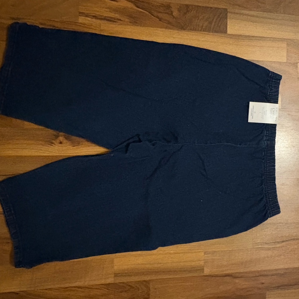 New Croft & Barrow Navy Skimmer Capris - Picture 2 of 4